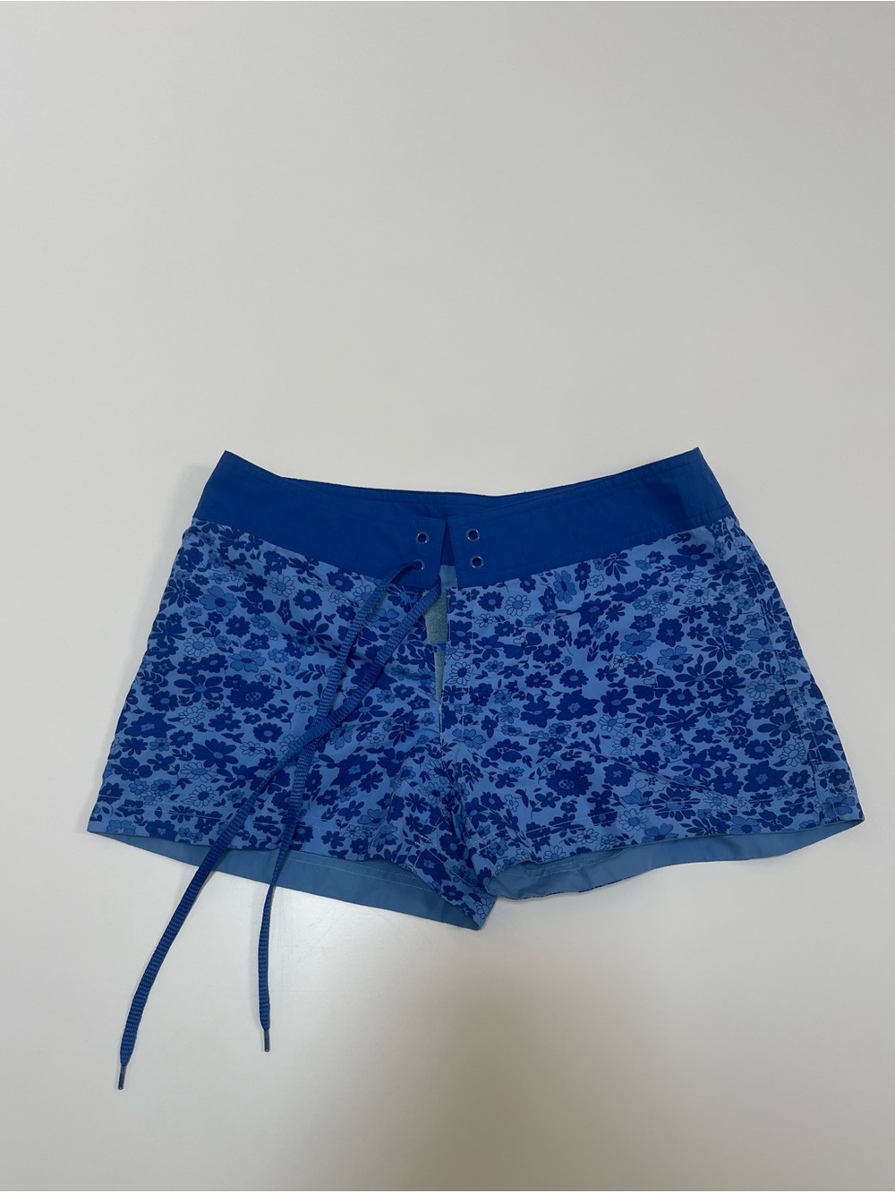 Women’s Blue Reversible Floral Board Shorts | Size Small